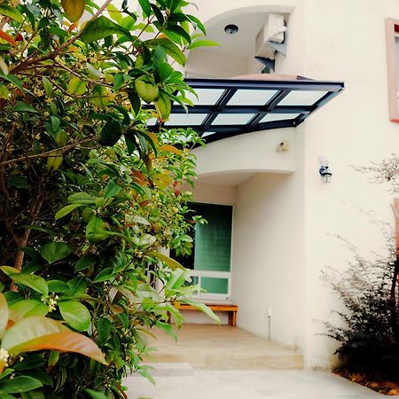 輕旅小站 Soft Travel Hostel T'ai-tung Exterior foto