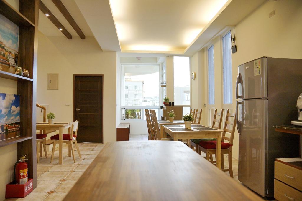 輕旅小站 Soft Travel Hostel T'ai-tung Exterior foto